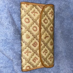 Vintage dooney wallet
